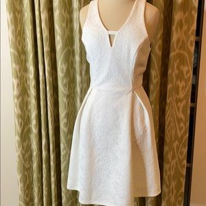NWT White lace francescas sleeveless dress